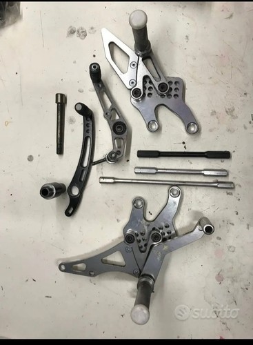 Pedane arretrate moto cbr600 - pedane,